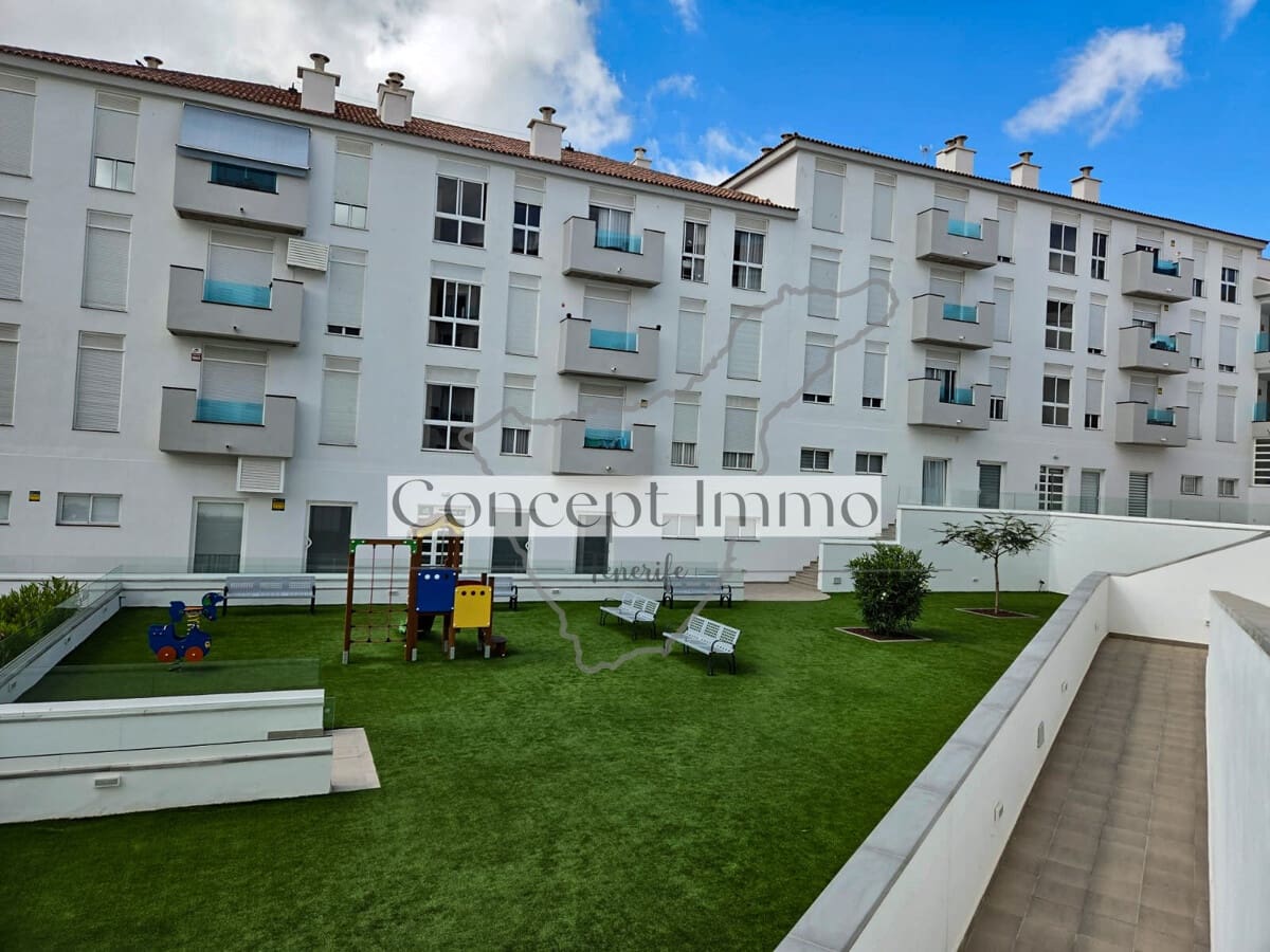 2 bedroom Flat for sale in Cabo Blanco with pool garage - € 262,500 (Ref: 9844324)