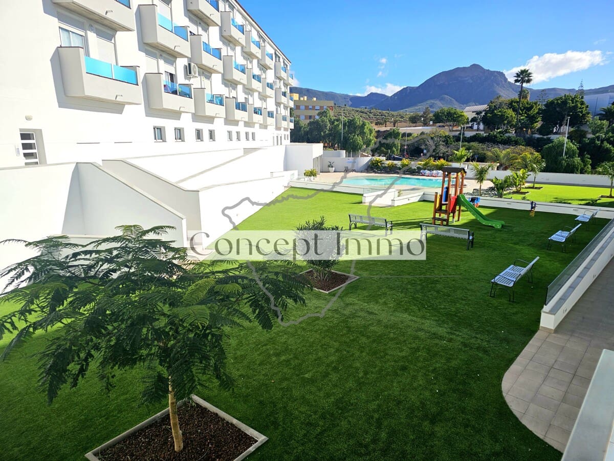 2 bedroom Flat for sale in Cabo Blanco with pool garage - € 262,500 (Ref: 9844324)