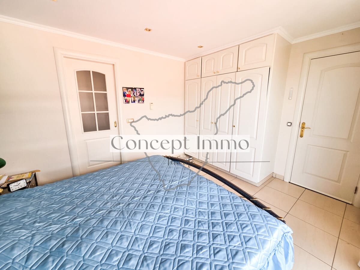 3 bedroom Flat for sale in Los Cristianos with pool - € 435,000 (Ref: 9844589)