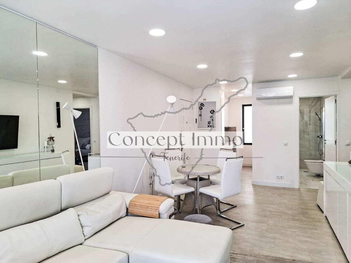 2 quarto Apartamento para venda em Playa de las Americas com piscina - 499 000 € (Ref: 9854668)