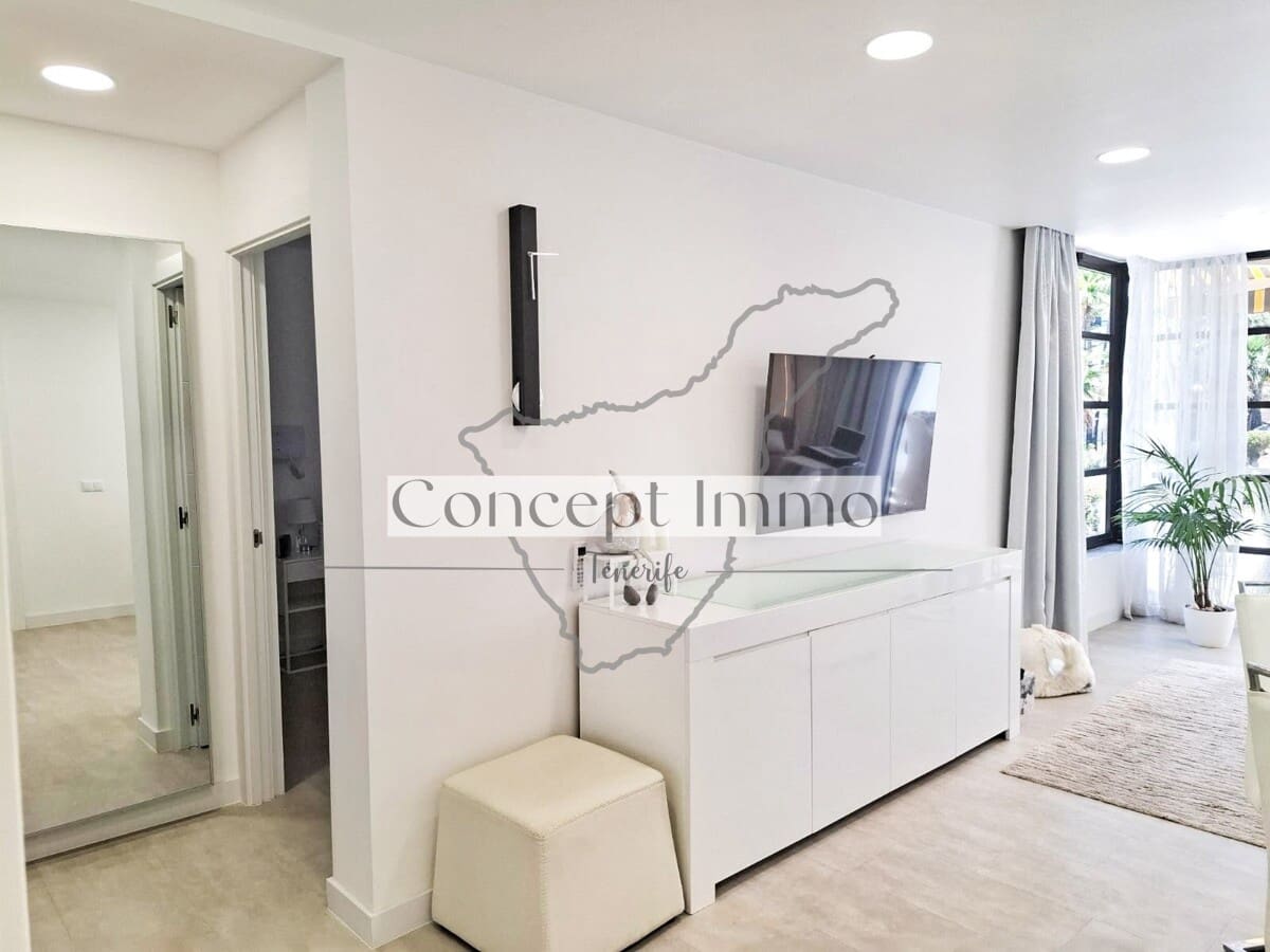 2 quarto Apartamento para venda em Playa de las Americas com piscina - 499 000 € (Ref: 9854668)