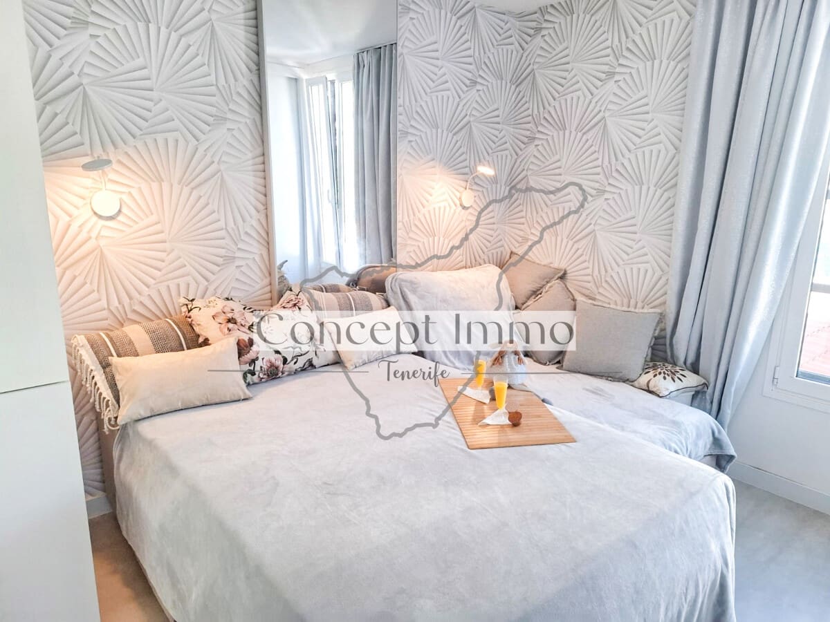 2 quarto Apartamento para venda em Playa de las Americas com piscina - 499 000 € (Ref: 9854668)