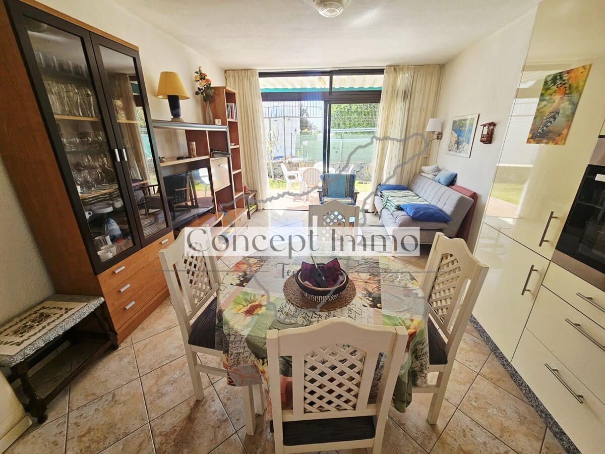 1 soveværelse Lejlighed til salg i Costa Adeje med swimmingpool garage - € 299.000 (Ref: 9880267)