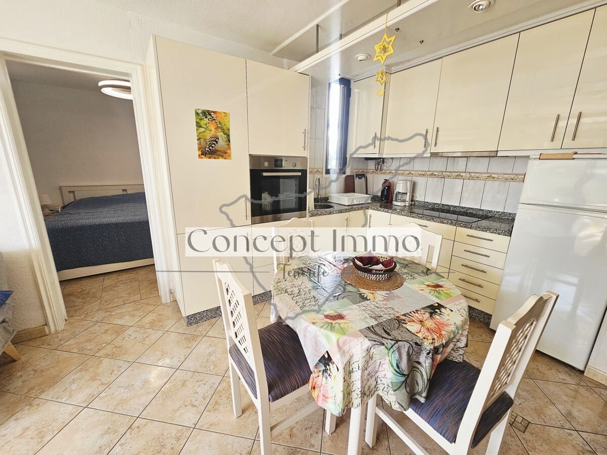 1 soveværelse Lejlighed til salg i Costa Adeje med swimmingpool garage - € 299.000 (Ref: 9880267)
