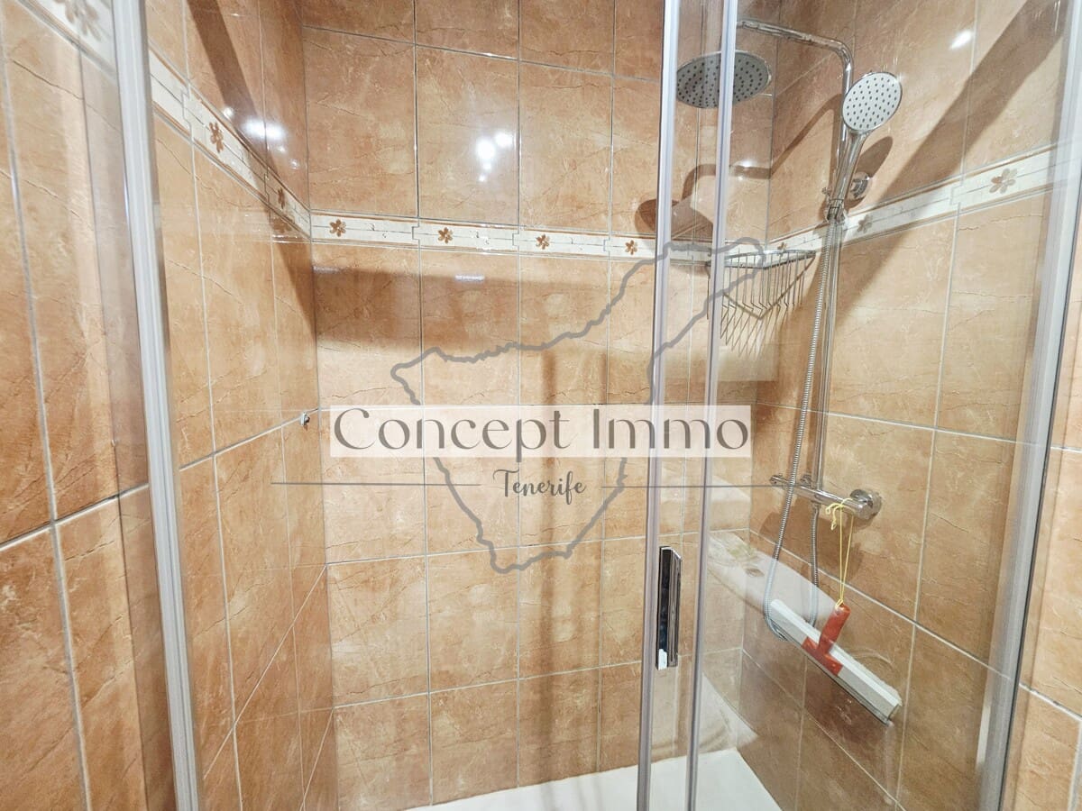 1 soveværelse Lejlighed til salg i Costa Adeje med swimmingpool garage - € 299.000 (Ref: 9880267)