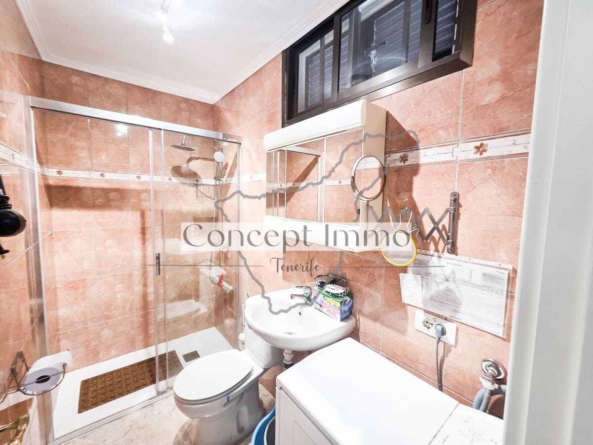 1 soveværelse Lejlighed til salg i Costa Adeje med swimmingpool garage - € 299.000 (Ref: 9880267)