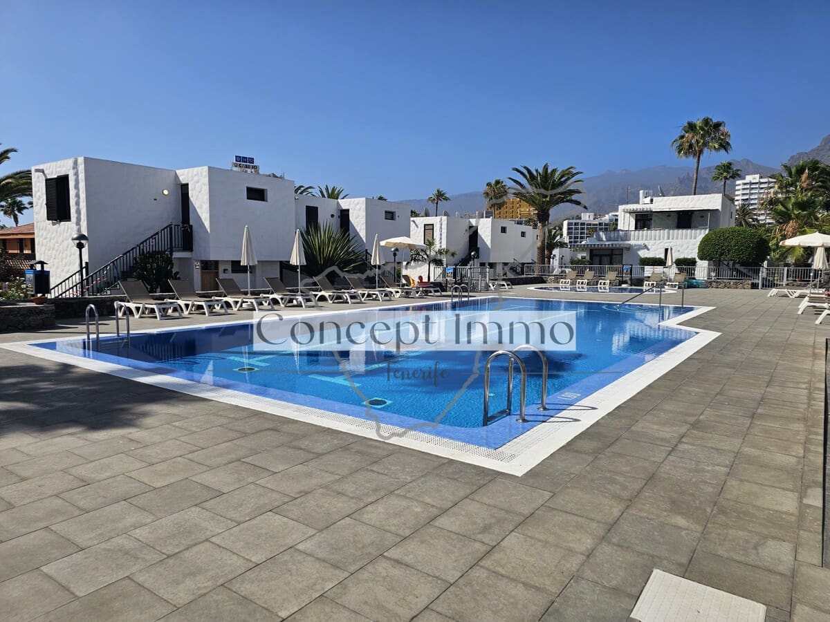 1 soveværelse Lejlighed til salg i Costa Adeje med swimmingpool garage - € 299.000 (Ref: 9880267)