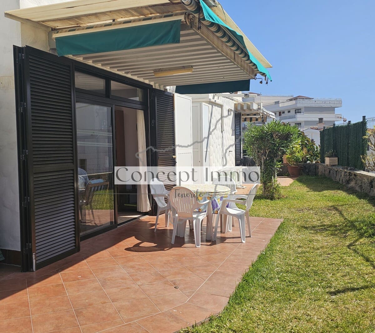 1 soveværelse Lejlighed til salg i Costa Adeje med swimmingpool garage - € 299.000 (Ref: 9880267)