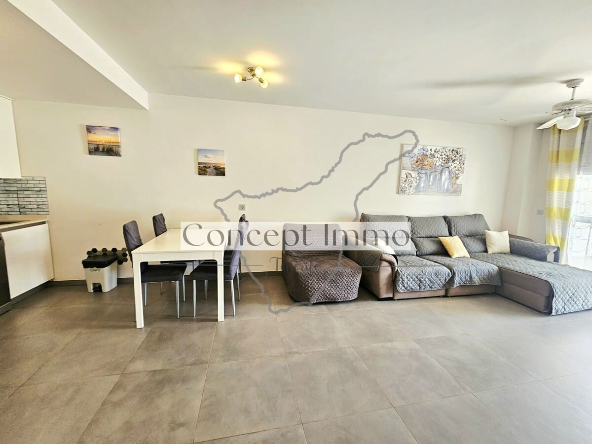 2 bedroom Flat for sale in La Tejita with pool garage - € 315,000 (Ref: 9891287)