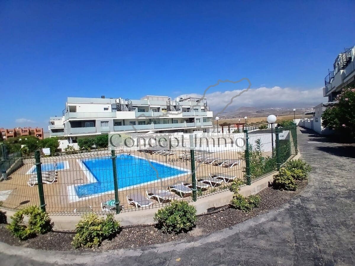 2 bedroom Flat for sale in La Tejita with pool garage - € 315,000 (Ref: 9891287)