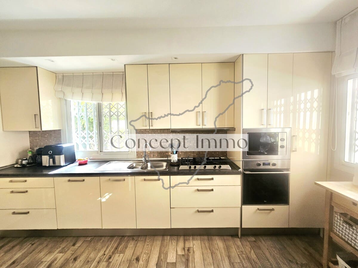 3 bedroom Townhouse for sale in Costa del Silencio with garage - € 530,000 (Ref: 9935320)