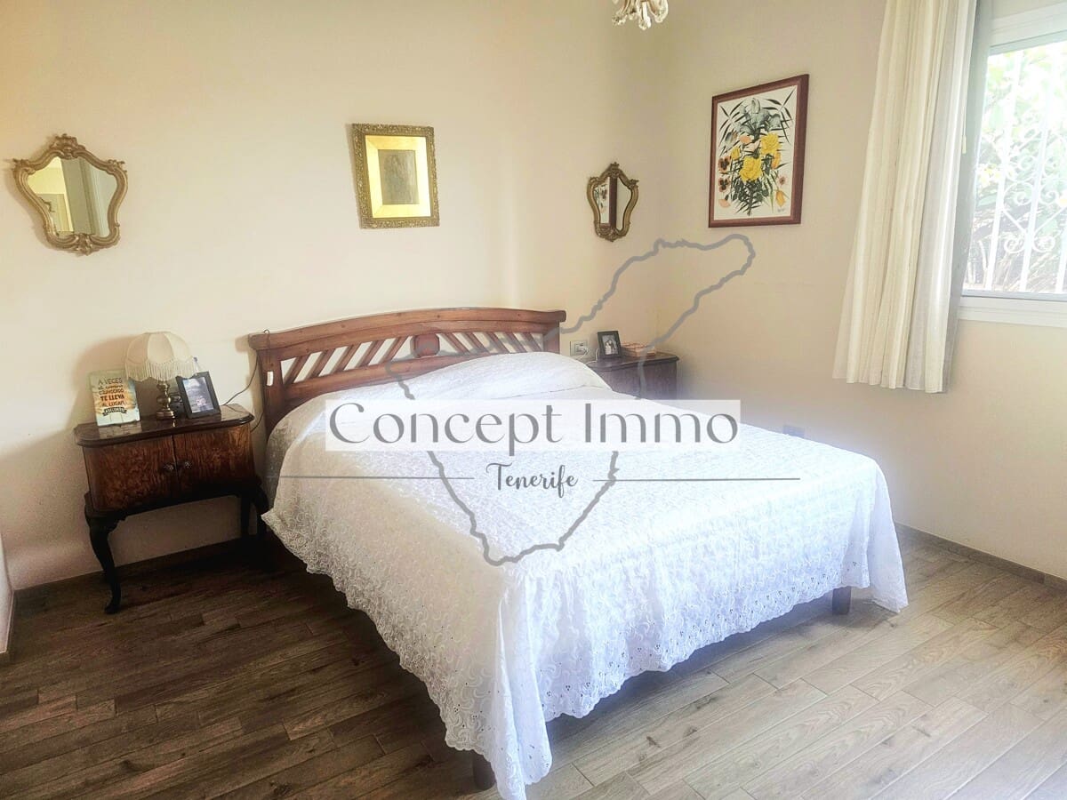 3 bedroom Townhouse for sale in Costa del Silencio with garage - € 530,000 (Ref: 9935320)