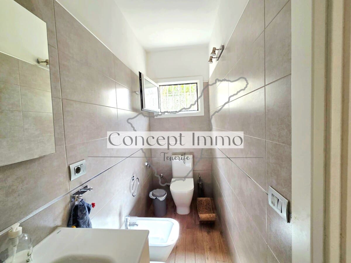 3 bedroom Townhouse for sale in Costa del Silencio with garage - € 530,000 (Ref: 9935320)