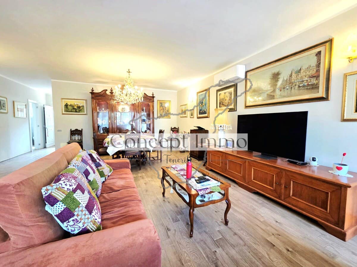 3 bedroom Townhouse for sale in Costa del Silencio with garage - € 530,000 (Ref: 9935320)