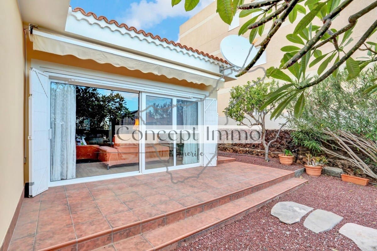 3 bedroom Townhouse for sale in Costa del Silencio with garage - € 530,000 (Ref: 9935320)