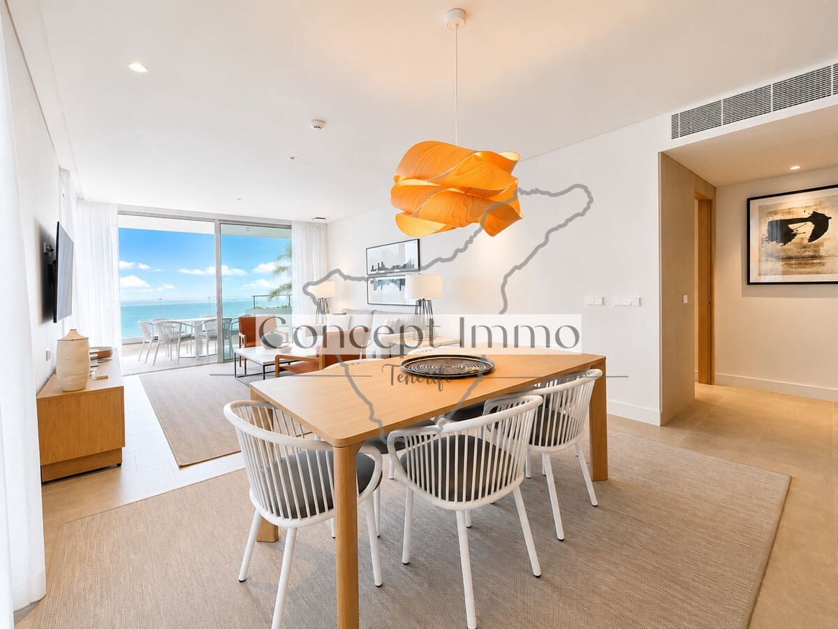 2 chambre Appartement à vendre à Guia de Isora avec piscine garage - 1 150 000 € (Ref: 9941576)
