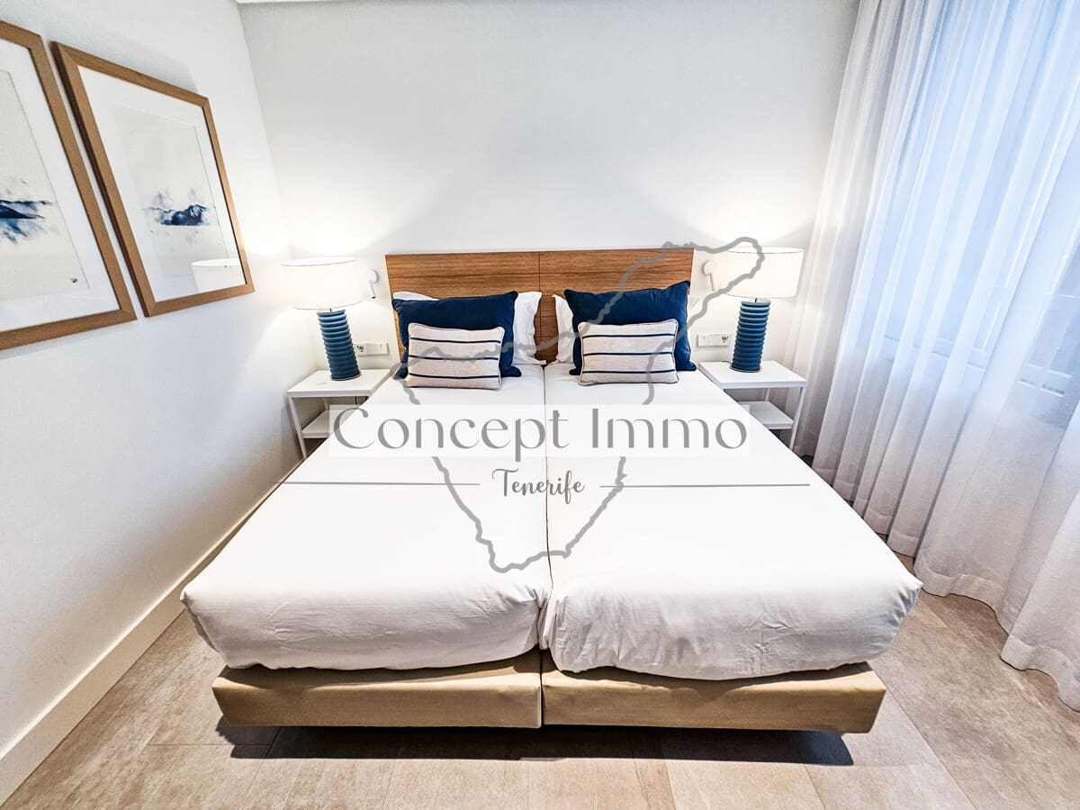 2 chambre Appartement à vendre à Guia de Isora avec piscine garage - 1 150 000 € (Ref: 9941576)