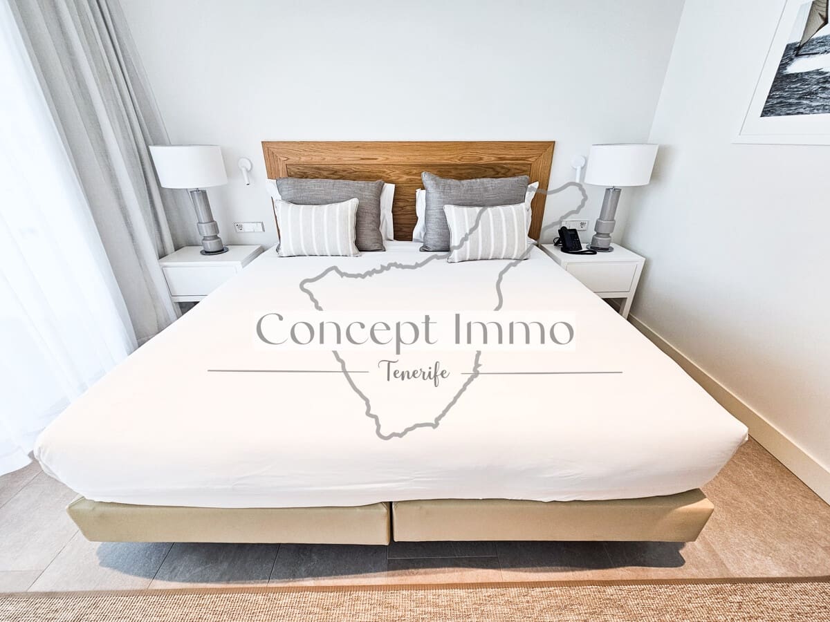 2 chambre Appartement à vendre à Guia de Isora avec piscine garage - 1 150 000 € (Ref: 9941576)
