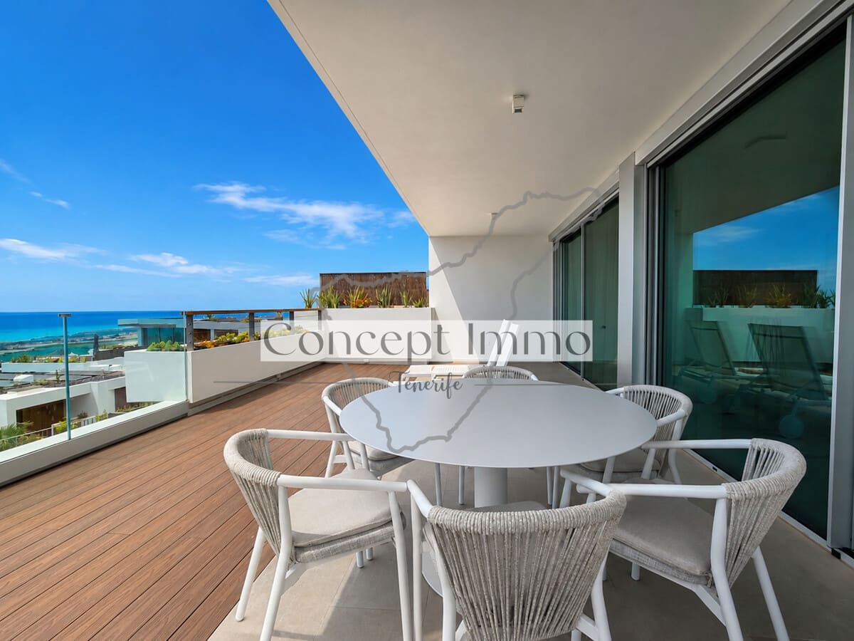 2 chambre Appartement à vendre à Guia de Isora avec piscine garage - 1 150 000 € (Ref: 9941576)