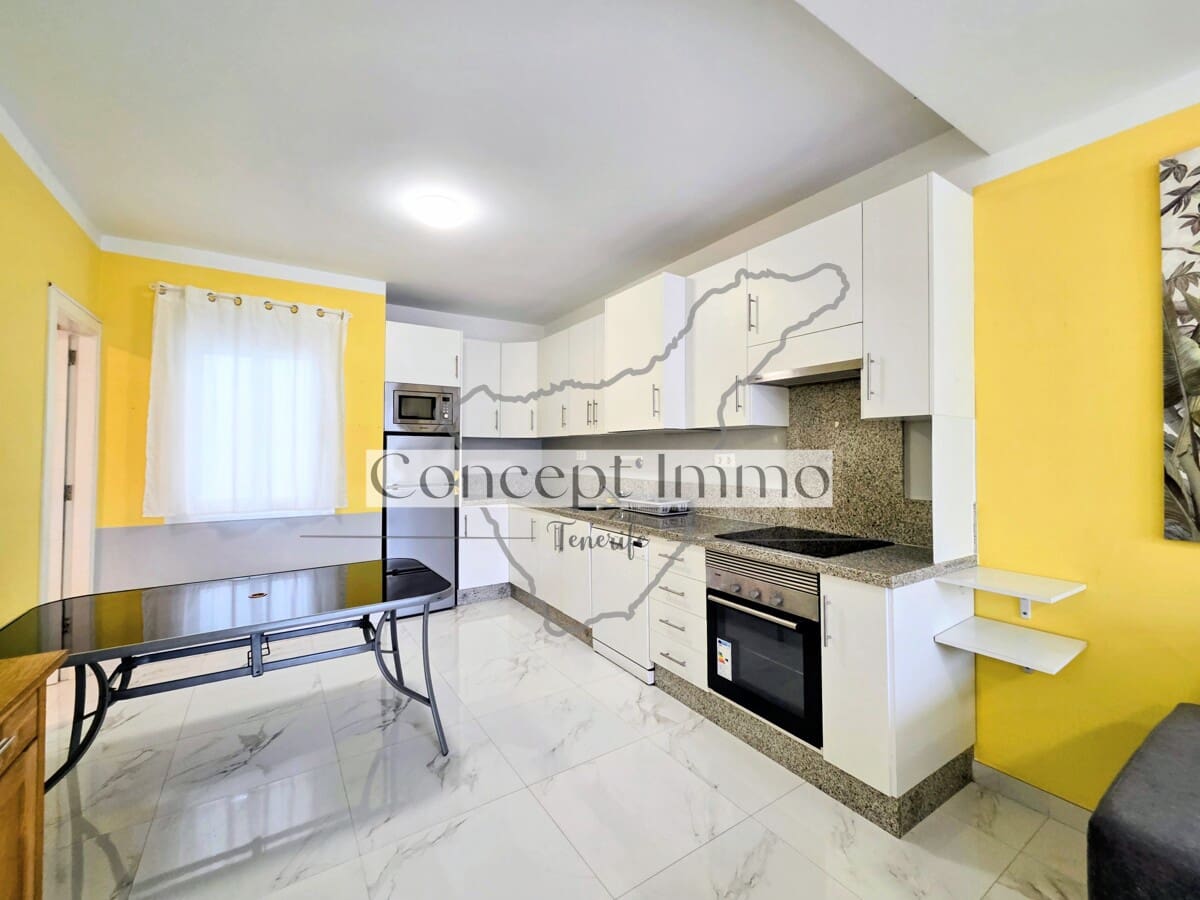2 chambre Appartement à vendre à Costa Adeje avec piscine garage - 255 000 € (Ref: 9941577)