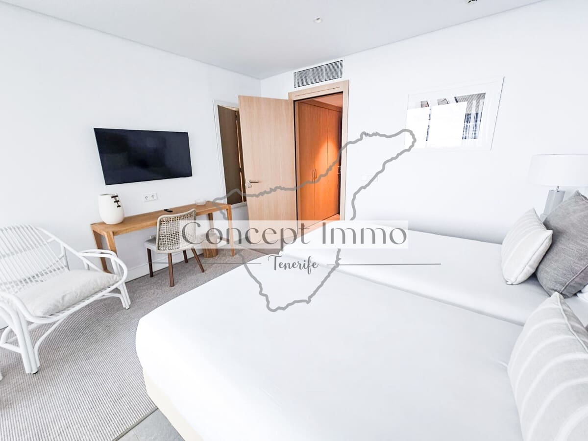 2 soveværelse Lejlighed til salg i Guia de Isora med swimmingpool garage - € 1.150.000 (Ref: 9944896)