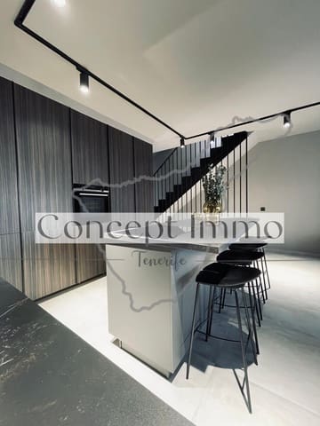 3 quarto Moradia em Banda para venda em La Caleta Adeje, Adeje com piscina garagem - 1 195 000 € (Ref: 9964567)