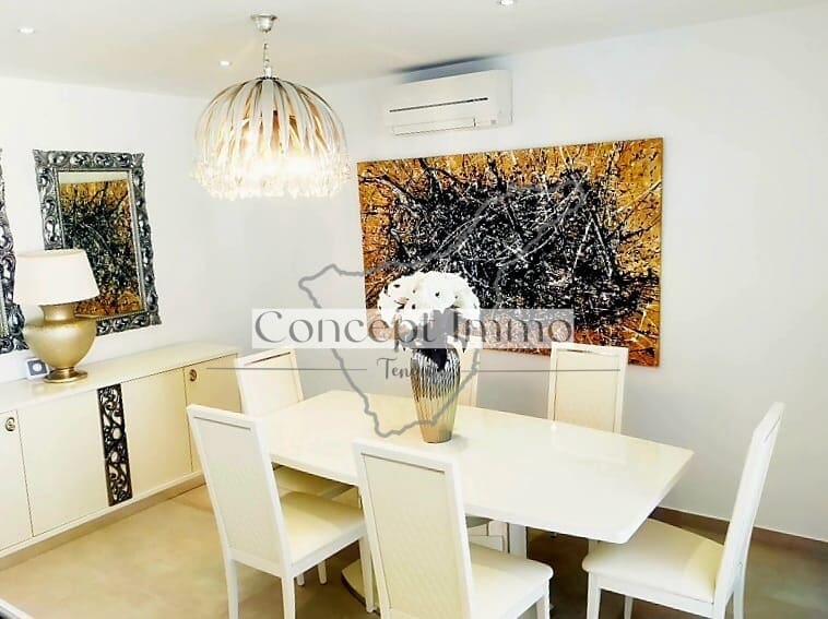 2 soverom Rekkehus til salgs i La Caleta Adeje med svømmebasseng garasje - € 1 345 000 (Ref: 9972777)