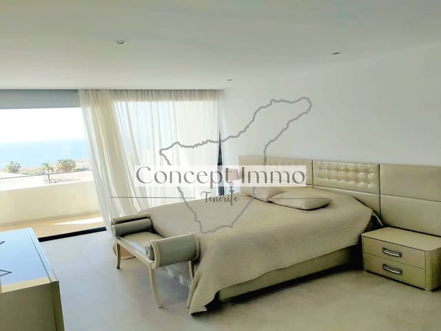 2 soverom Rekkehus til salgs i La Caleta Adeje, Adeje med svømmebasseng garasje - € 1 345 000 (Ref: 9972777)