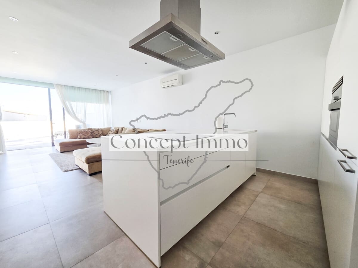 2 sovrum Radhus till salu i La Caleta Adeje med pool garage - 1 345 000 € (Ref: 9972777)