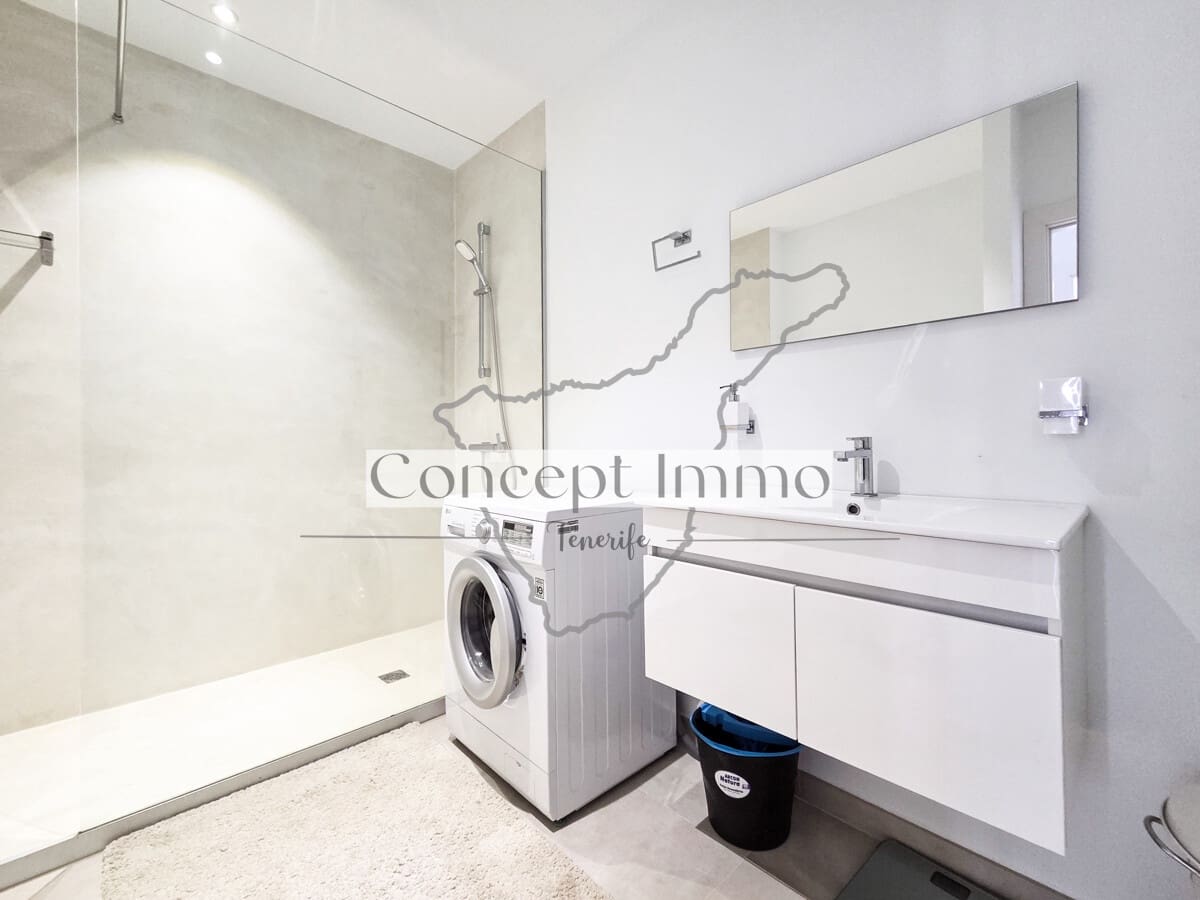 2 sovrum Radhus till salu i La Caleta Adeje med pool garage - 1 345 000 € (Ref: 9972777)