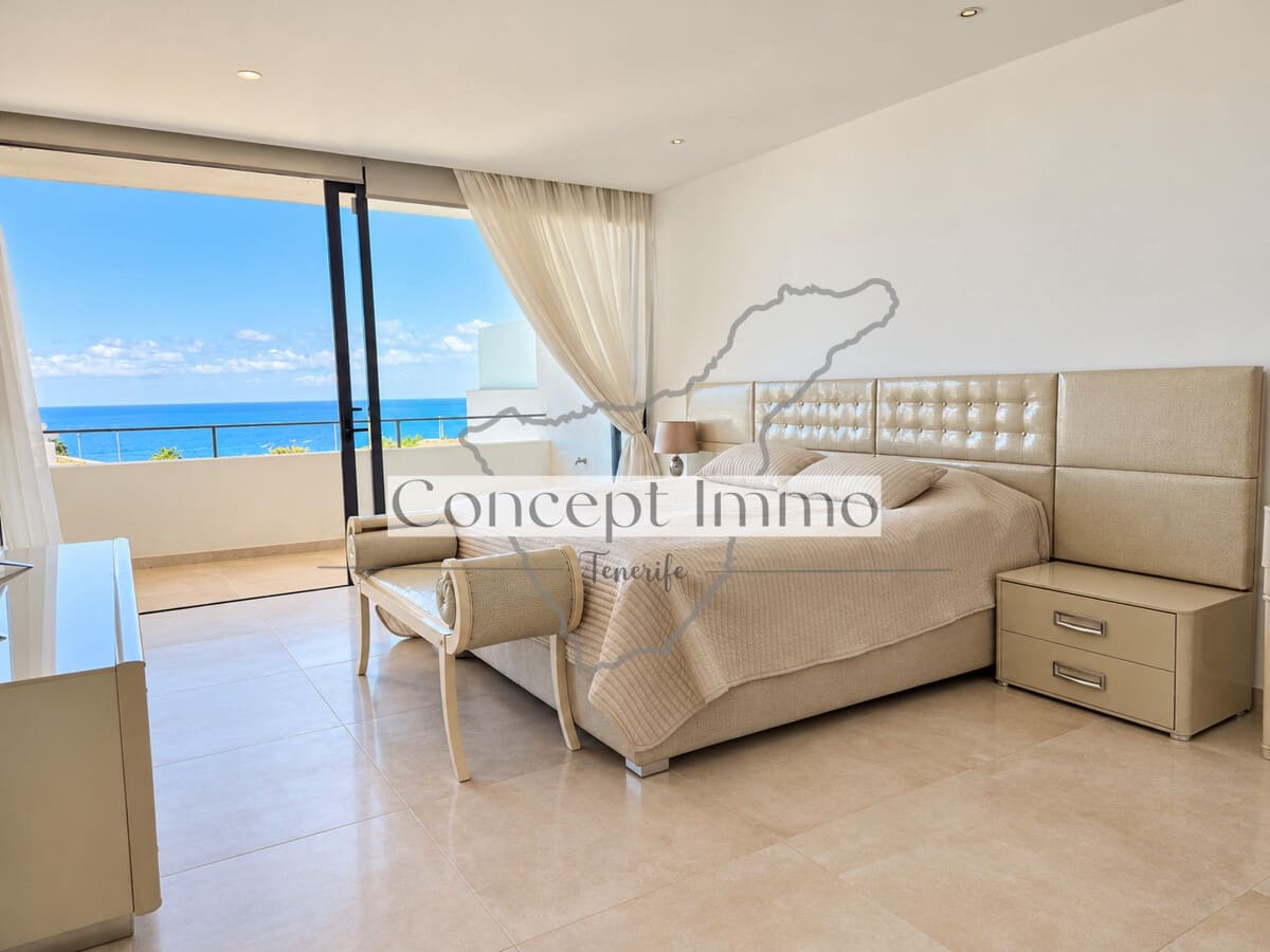 2 sovrum Radhus till salu i La Caleta Adeje med pool garage - 1 345 000 € (Ref: 9972777)