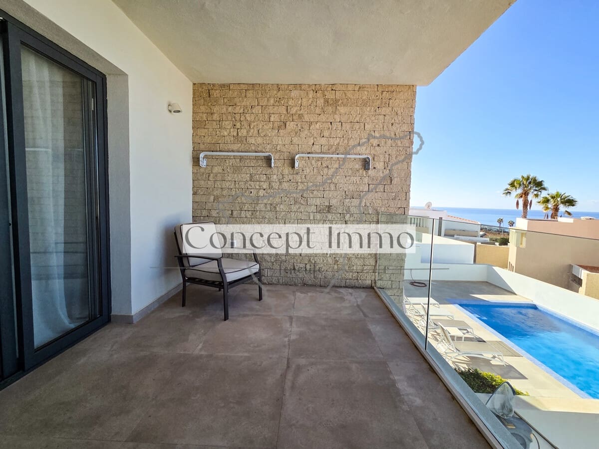 2 sovrum Radhus till salu i La Caleta Adeje med pool garage - 1 345 000 € (Ref: 9972777)