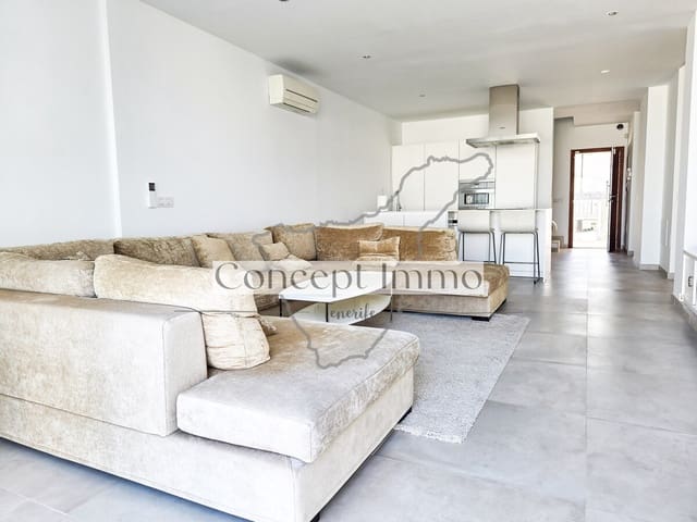 2 slaapkamer Rijtjeshuis te koop in La Caleta Adeje, Adeje met zwembad garage - € 1.345.000 (Ref: 9972777)