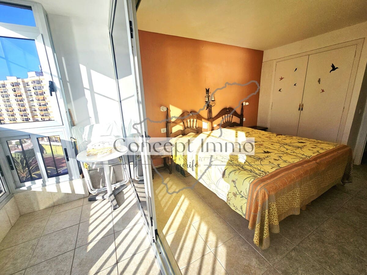 1 soveværelse Lejlighed til salg i Los Cristianos med garage - € 289.000 (Ref: 9992026)