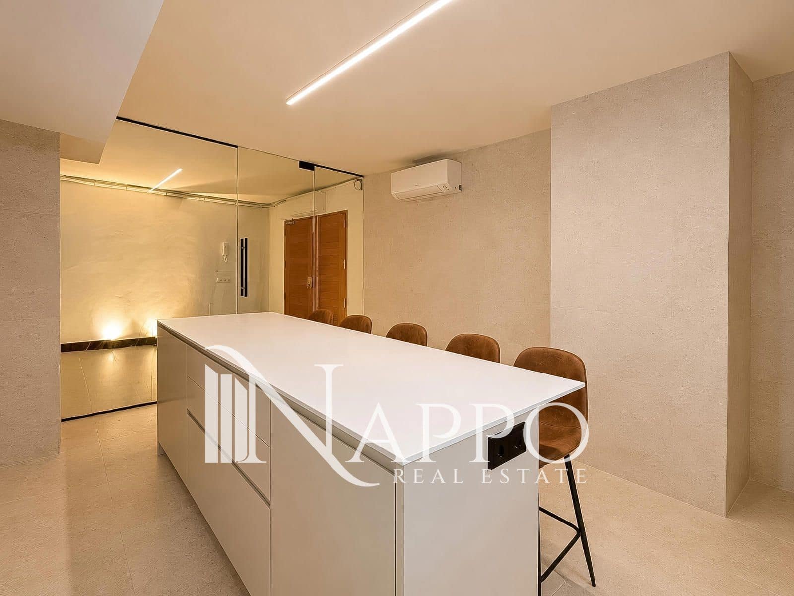 Bureau à vendre à Palma de Mallorca avec garage - 795 000 € (Ref: 10001053)