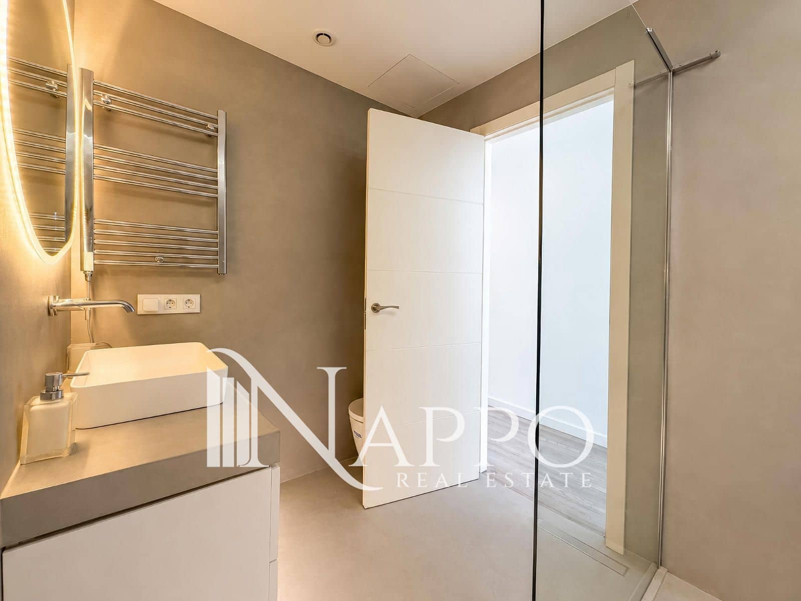2 bedroom Penthouse for sale in Palma de Mallorca with pool - € 495,000 (Ref: 10001054)