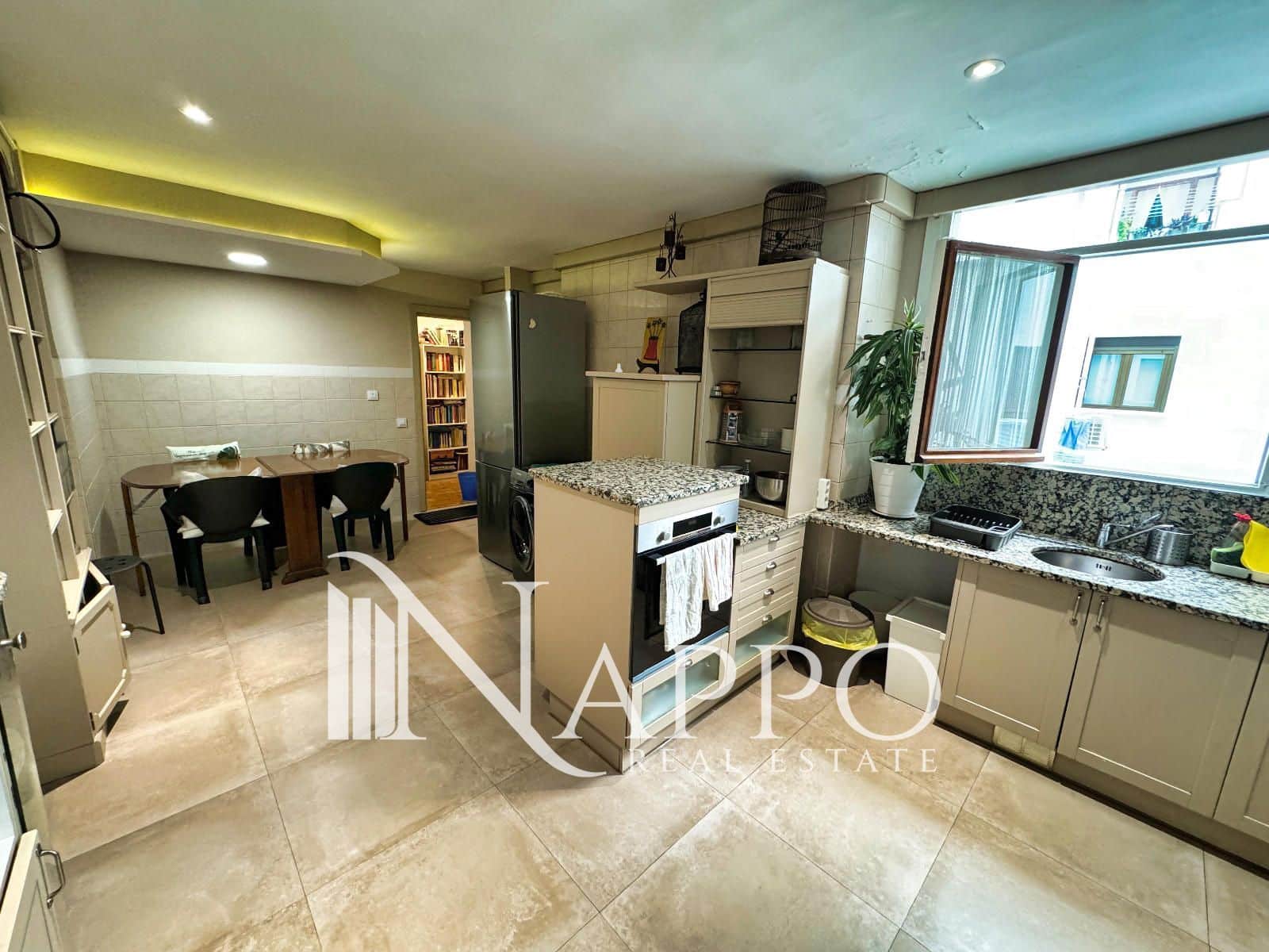 3 Zimmer Wohnung zu vermieten in Madrid Stadt - 2.200 € (Ref: 10001334)