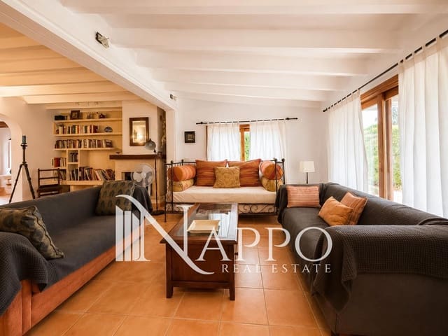 4 bedroom Villa for sale in Pollensa / Pollença with pool garage - € 2,500,000 (Ref: 10007759)