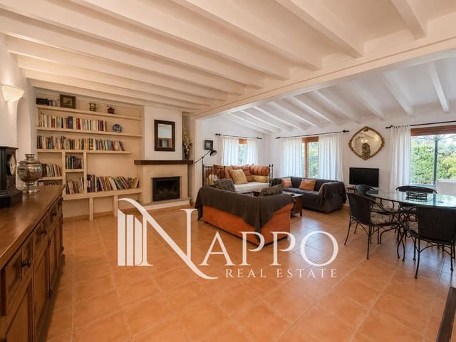 4 bedroom Villa for sale in Pollensa / Pollença with pool garage - € 2,500,000 (Ref: 10007759)