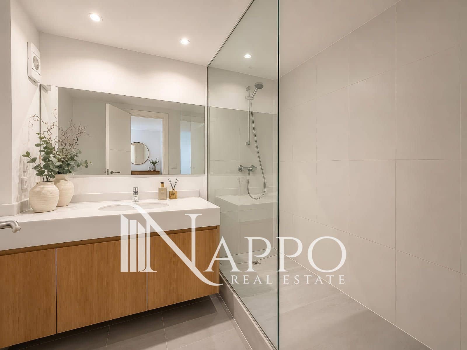 3 slaapkamer Flat te koop in Palma de Mallorca met zwembad garage - € 1.195.000 (Ref: 10008014)