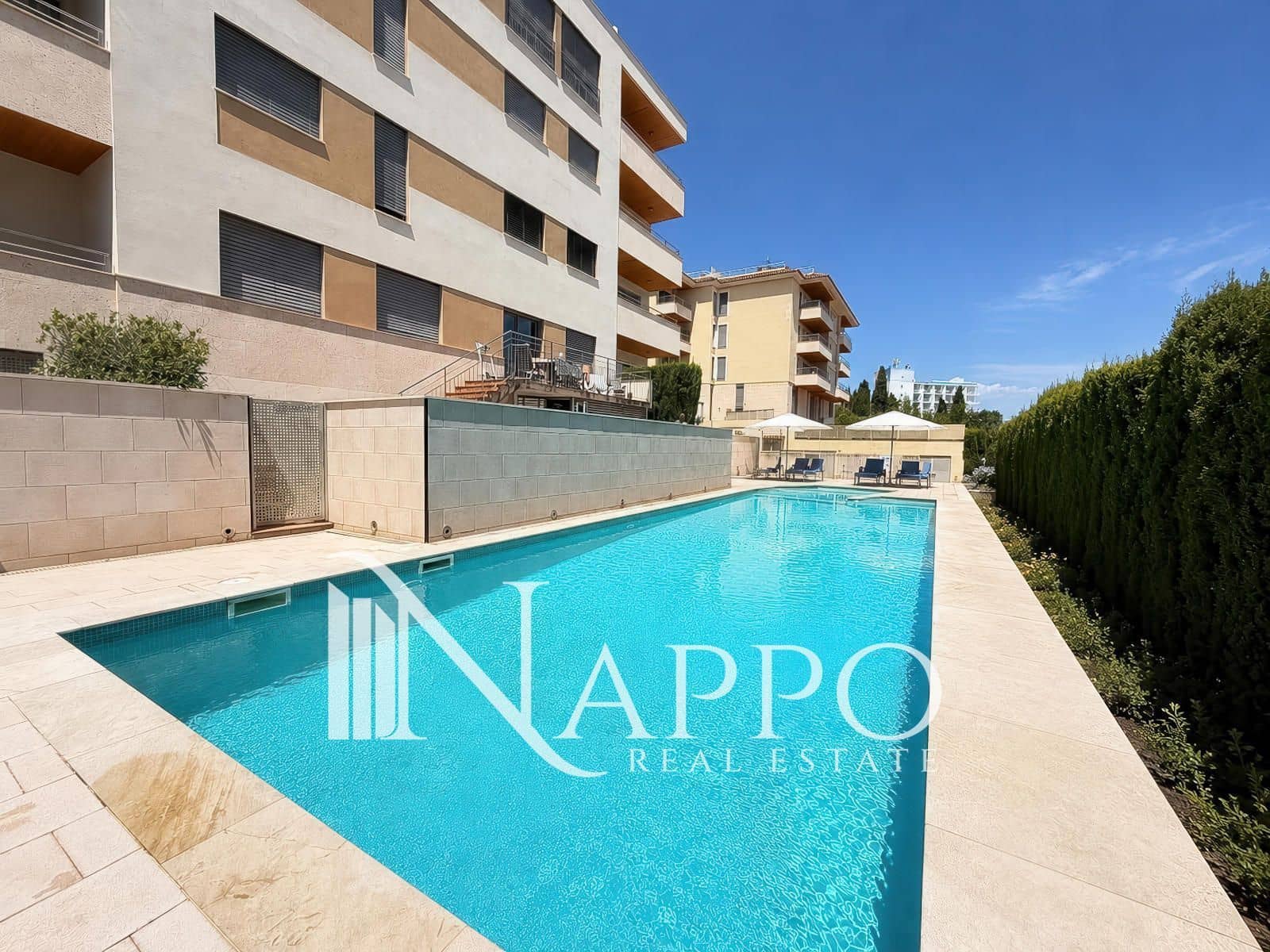 3 slaapkamer Flat te koop in Palma de Mallorca met zwembad garage - € 1.195.000 (Ref: 10008014)