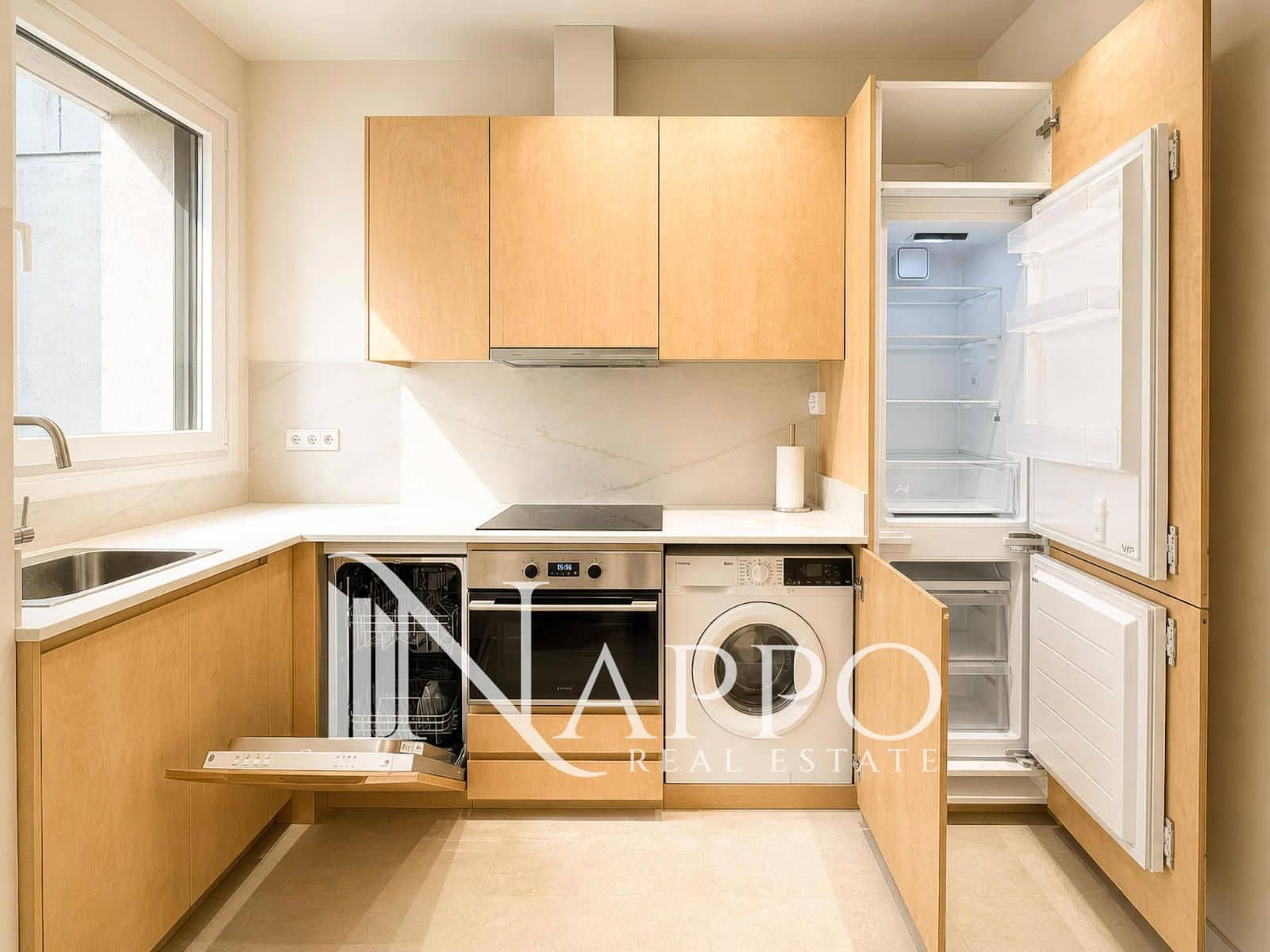 Piso de 4 habitaciones en Madrid ciudad en alquiler - 3.000 € (Ref: 10012246)