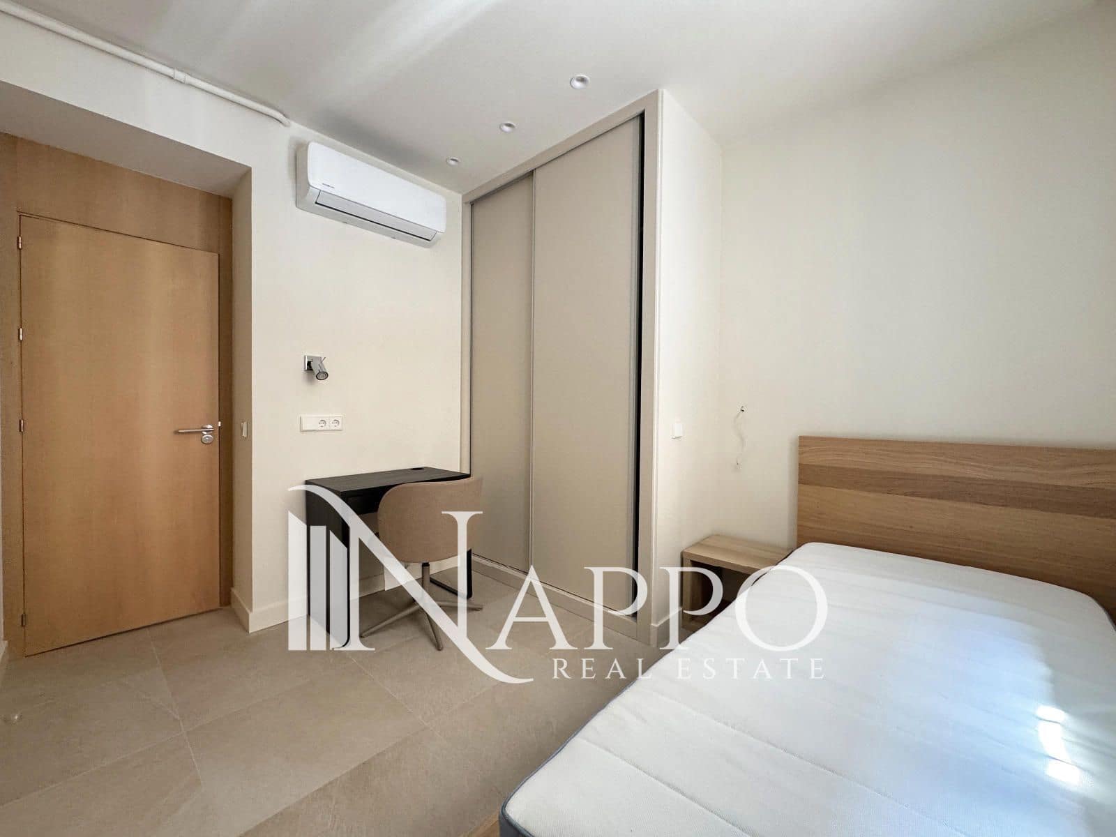 Piso de 4 habitaciones en Madrid ciudad en alquiler - 3.000 € (Ref: 10012246)