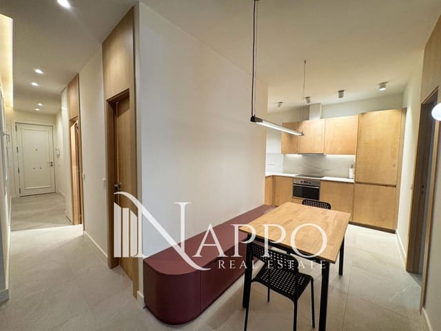 4 sovrum Lägenhet att hyra i Madrid stad - 3 000 € (Ref: 10012246)