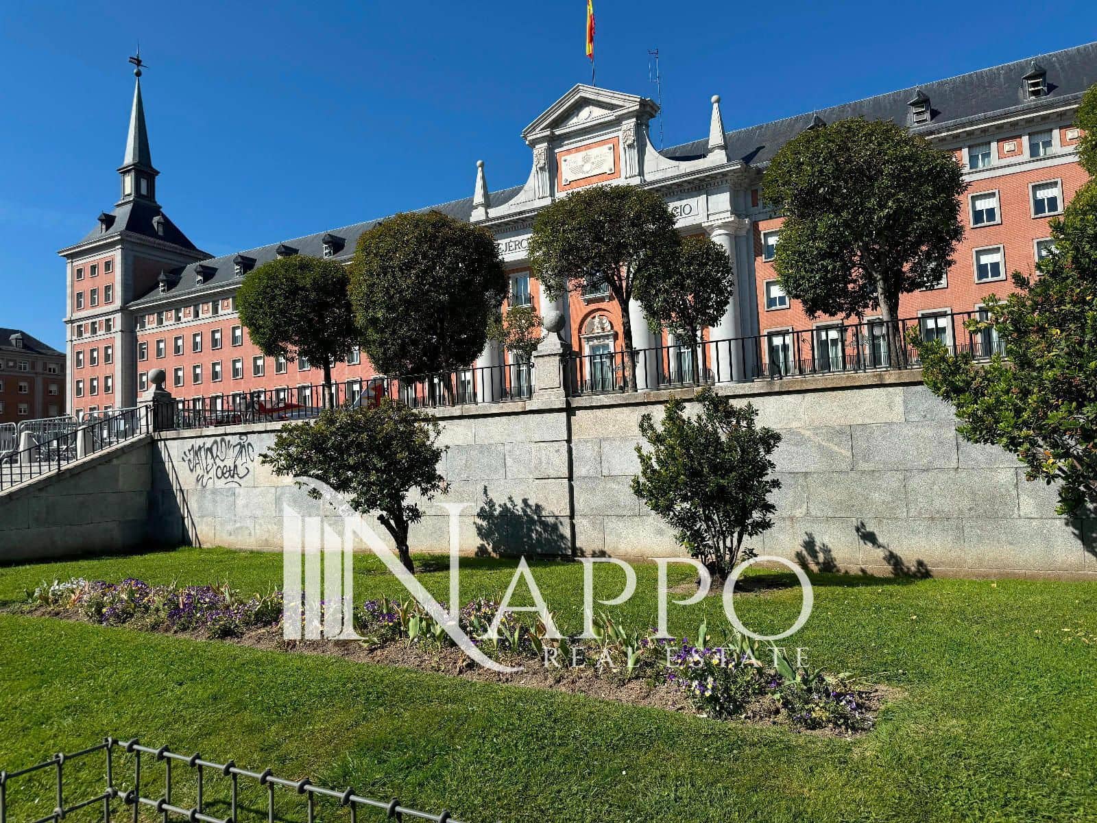 Piso de 4 habitaciones en Madrid ciudad en alquiler - 3.000 € (Ref: 10012246)