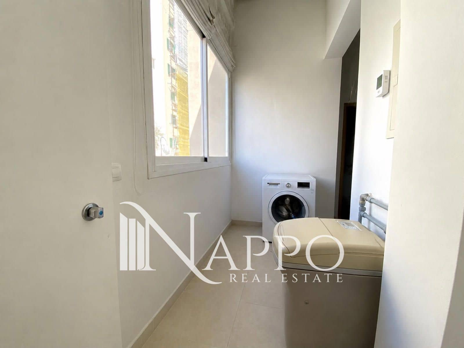 3 slaapkamer Flat te huur in Palma de Mallorca met garage - € 1.800 (Ref: 10012477)