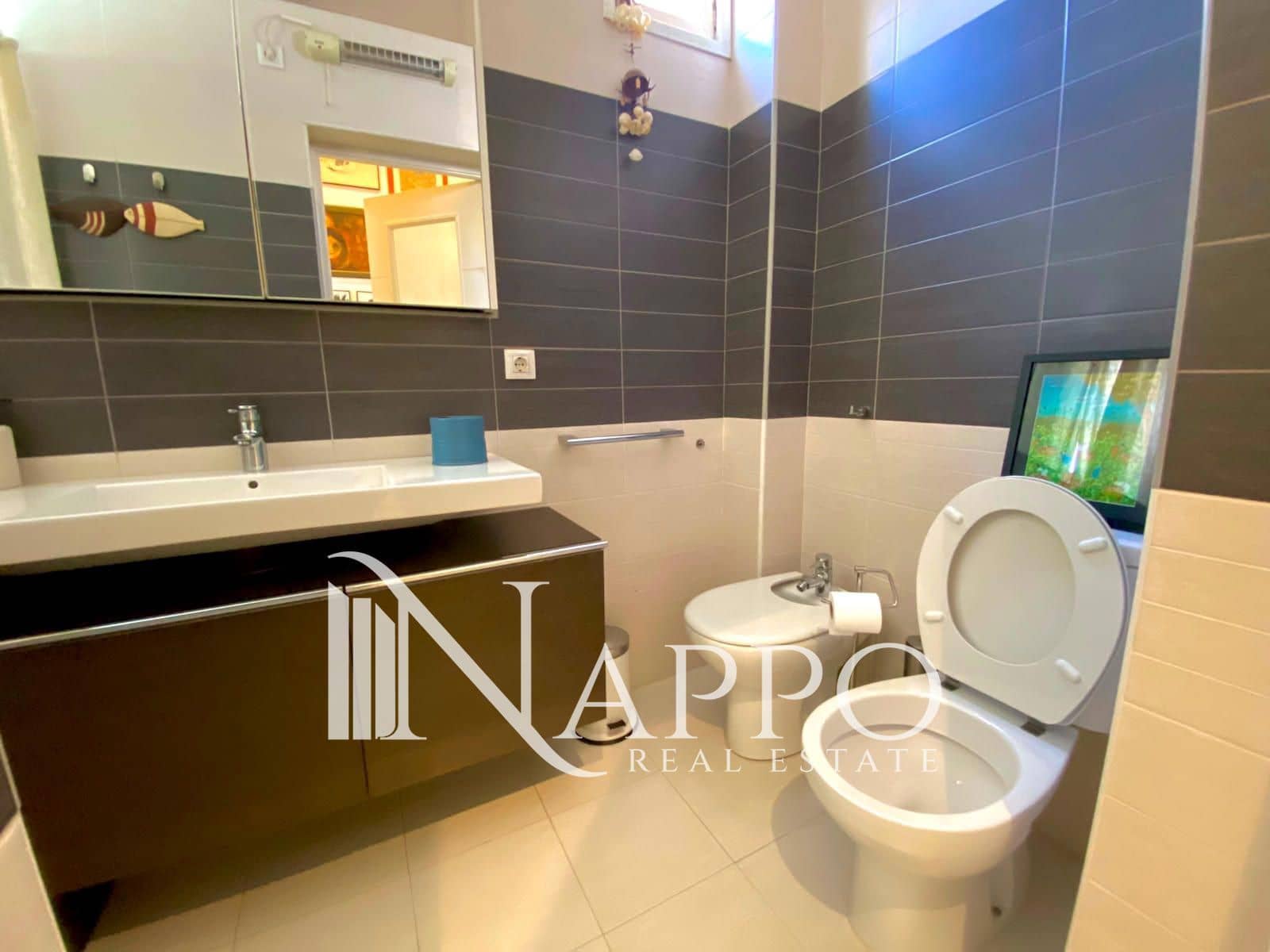3 slaapkamer Flat te huur in Palma de Mallorca met garage - € 1.800 (Ref: 10012477)