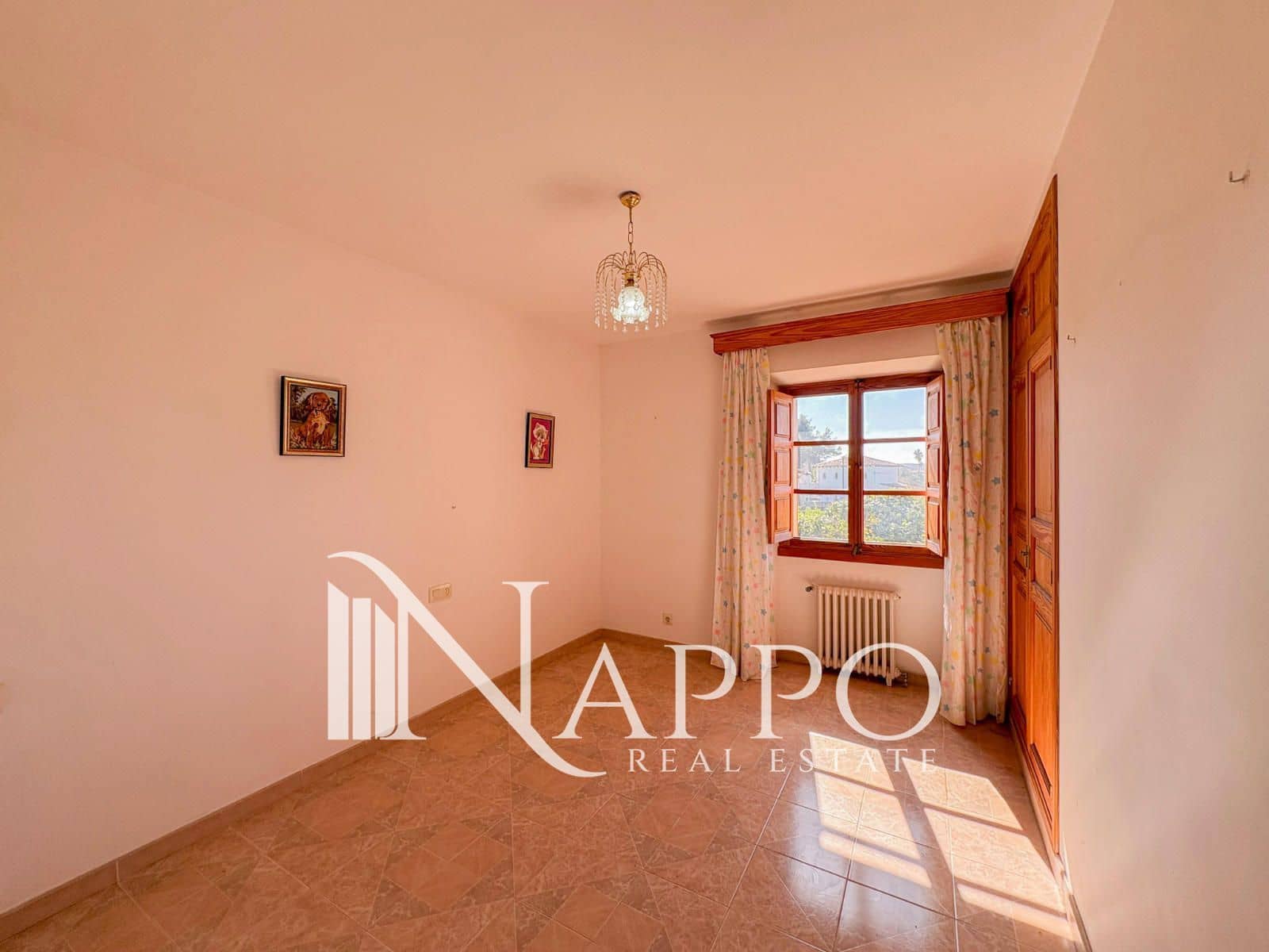 10 bedroom Villa for sale in Santa Maria del Cami - € 999,000 (Ref: 10014786)