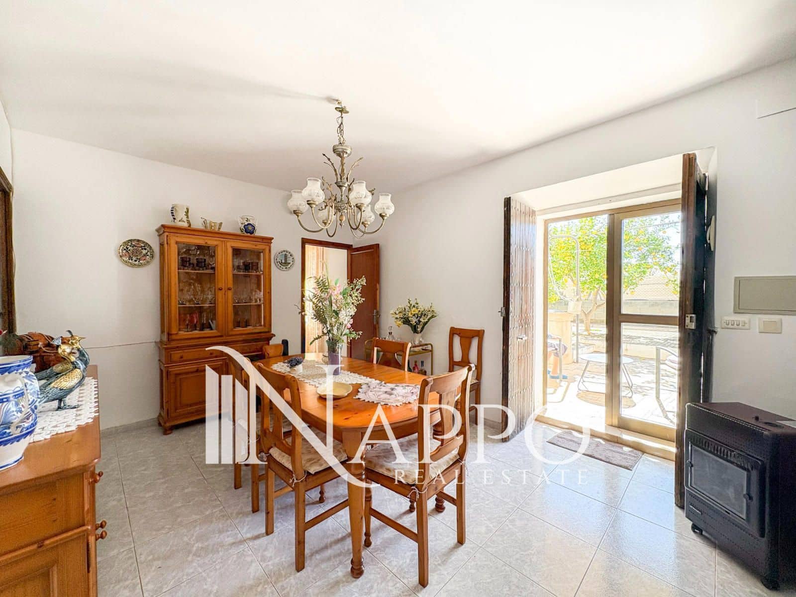 10 bedroom Villa for sale in Santa Maria del Cami - € 999,000 (Ref: 10014786)