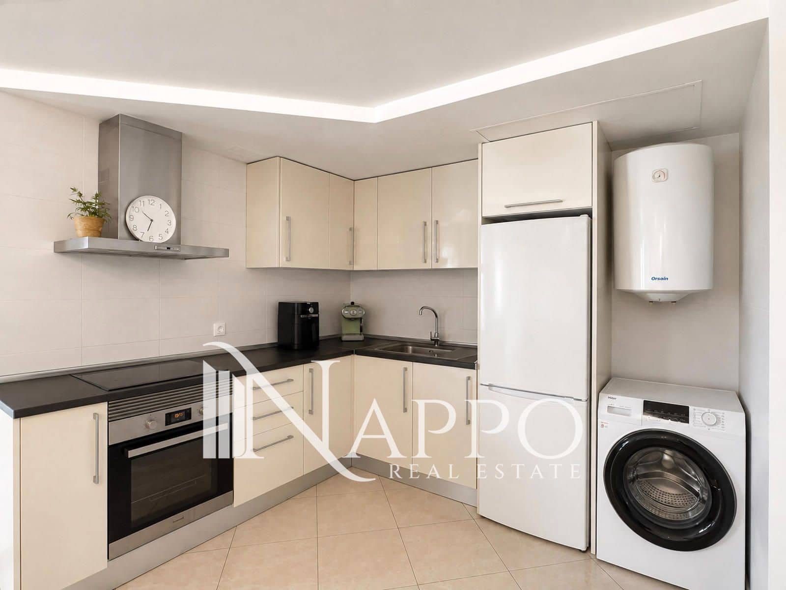 2 bedroom Flat for sale in Es Molinar / El Molinar with garage - € 390,000 (Ref: 10016928)